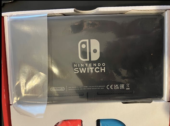 Nintendo Switch NOVA com um jogo