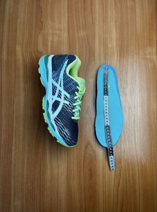 Кроссовки Asics Gel Nimbus 18 размер 41 оригинал спортивные run асикс