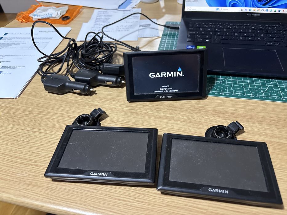 3 GPS Garmin Drive 1 - 50 LMT e 2 - 51 LMT-S