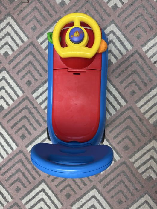 Толокар машинка chicco