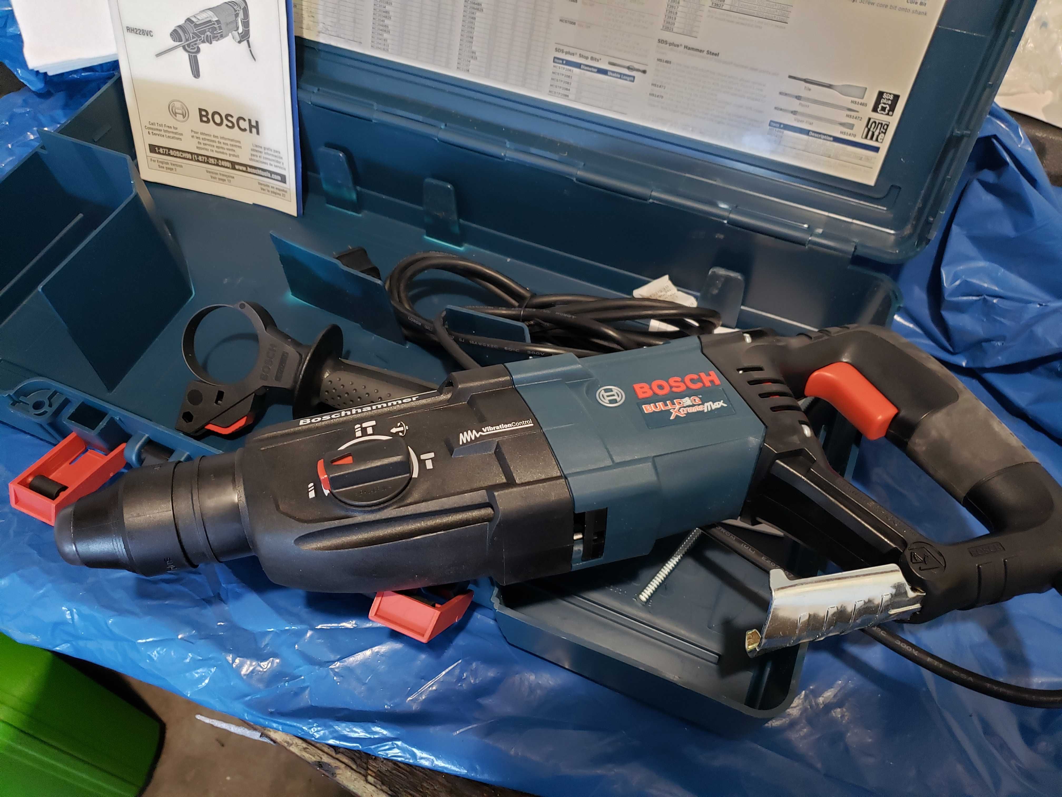 BOSCH młotowiertarka SDS plus 110v