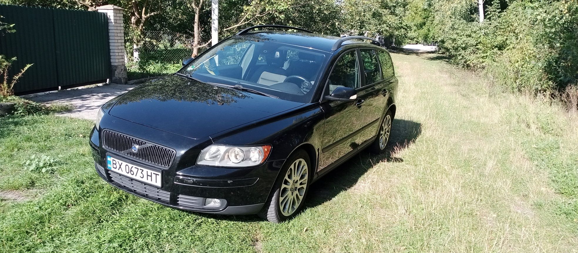 Автомобіль в ідеальному стані Volvo v 50.