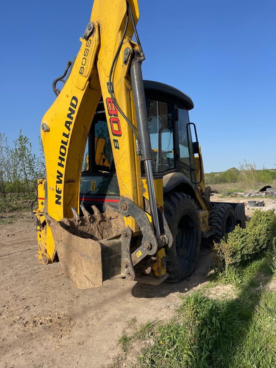 Продам екскаватор навантажувач New Holland B80B , 2019 року