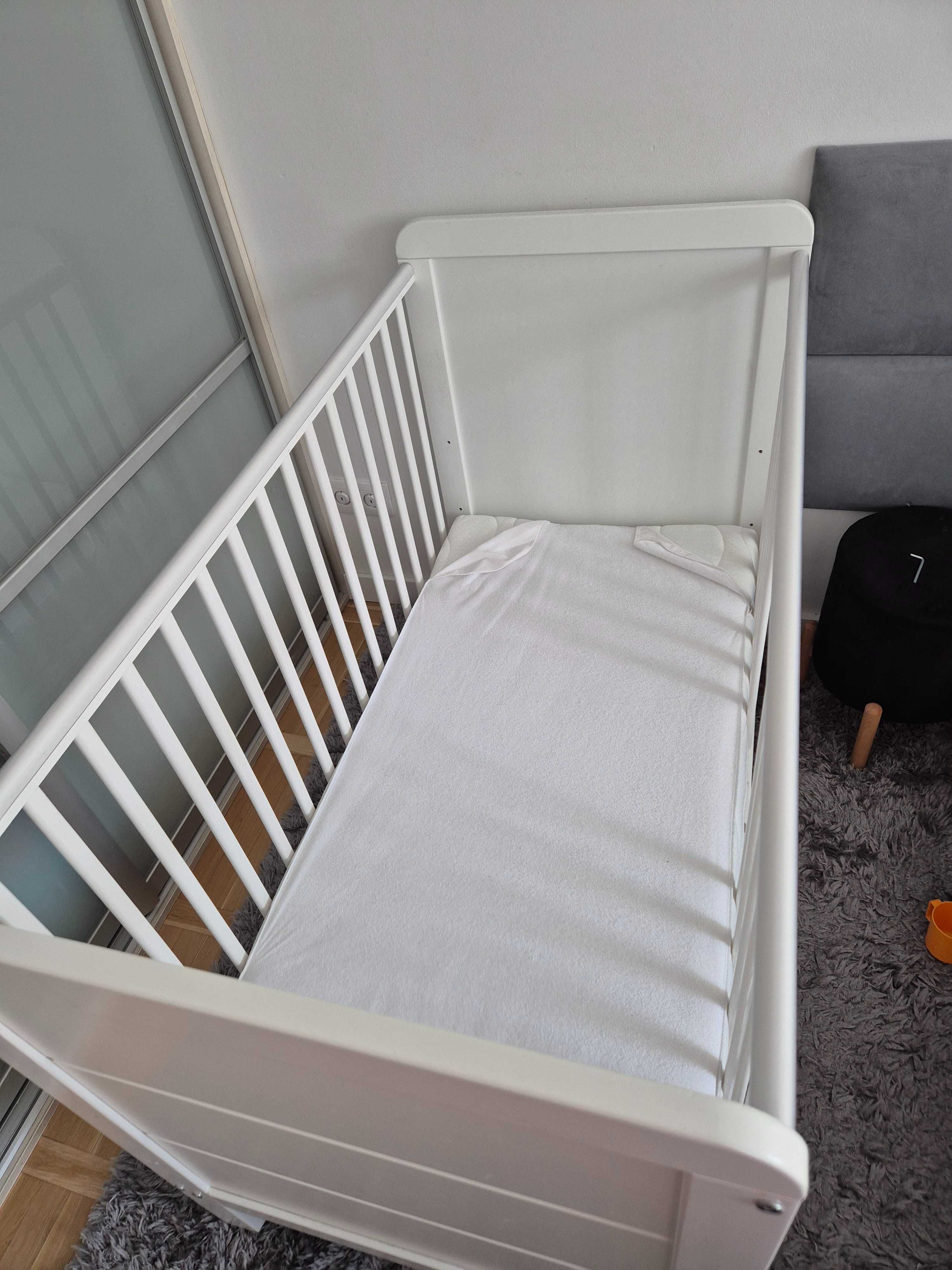 Łóżeczko woodies i materac hilding dobranocka