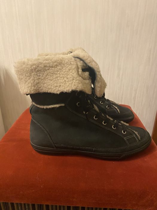 Кросовки ботинки женские