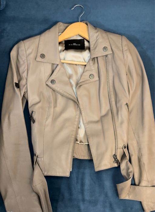 Продам шкіряну жіночу куртку Richmond