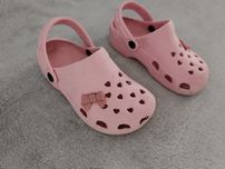 Buty a'la crocksy różowe