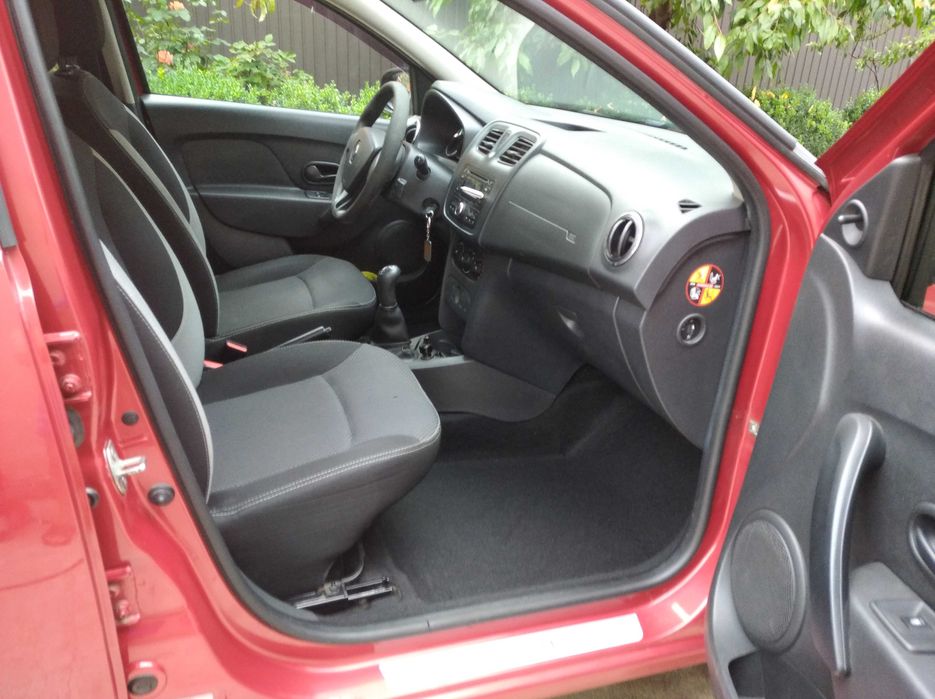 Рено Сандеро 2016рік