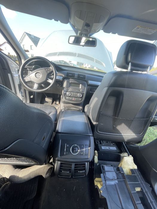 Mercedes R klasa 3,5 bezyna