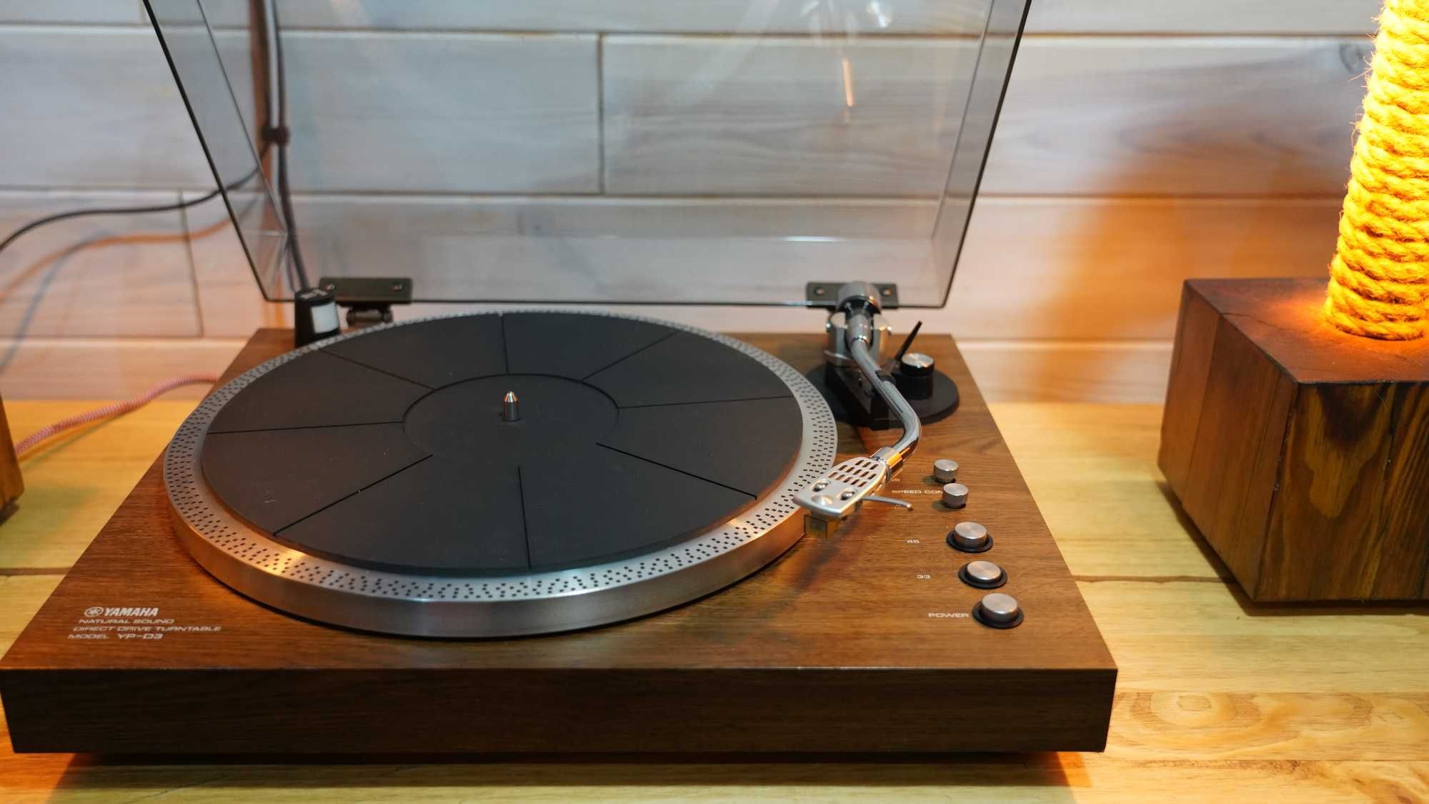 Gramofon Yamaha YP-D3 świetny gramofon w super cenie. Wspaniały dzwięk