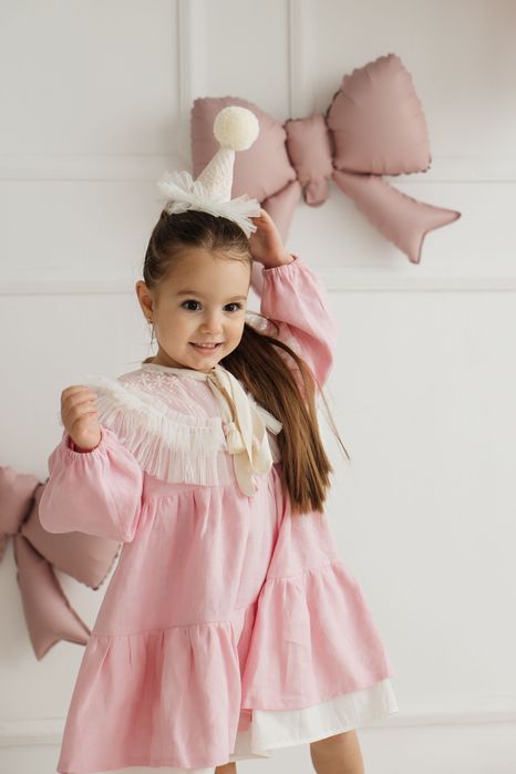 Сукня лляна для дівчинки , продається і ковпак