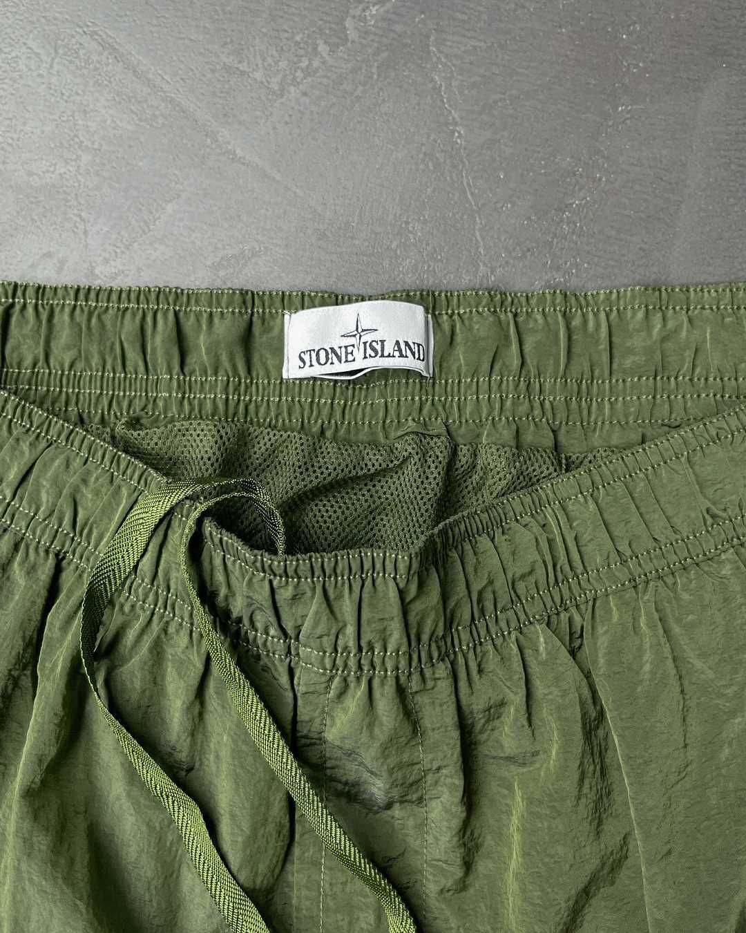 Шорти Stone Island B0943 Nylon Metal Shorts Olive