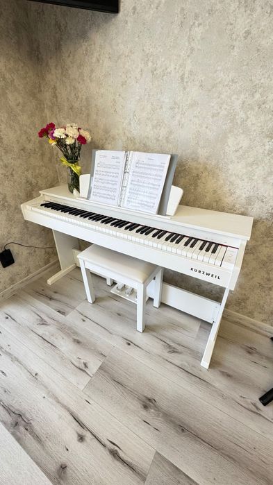 Цифрове піаніно Kurzweil М70