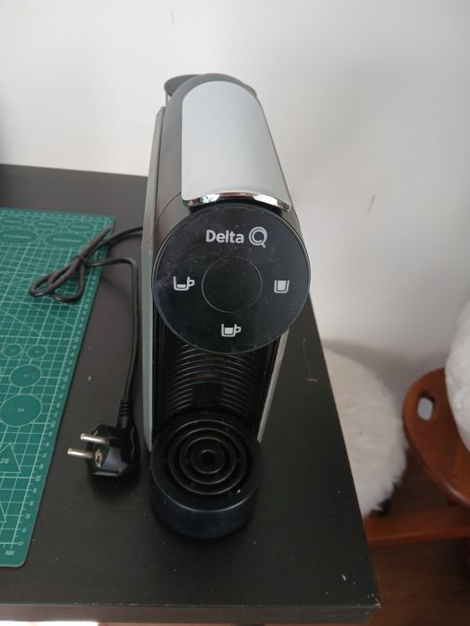 Vendo máquina de café delta q