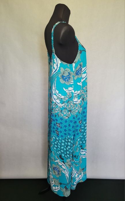 Niebieska długa sukienka na ramiączkach M 38