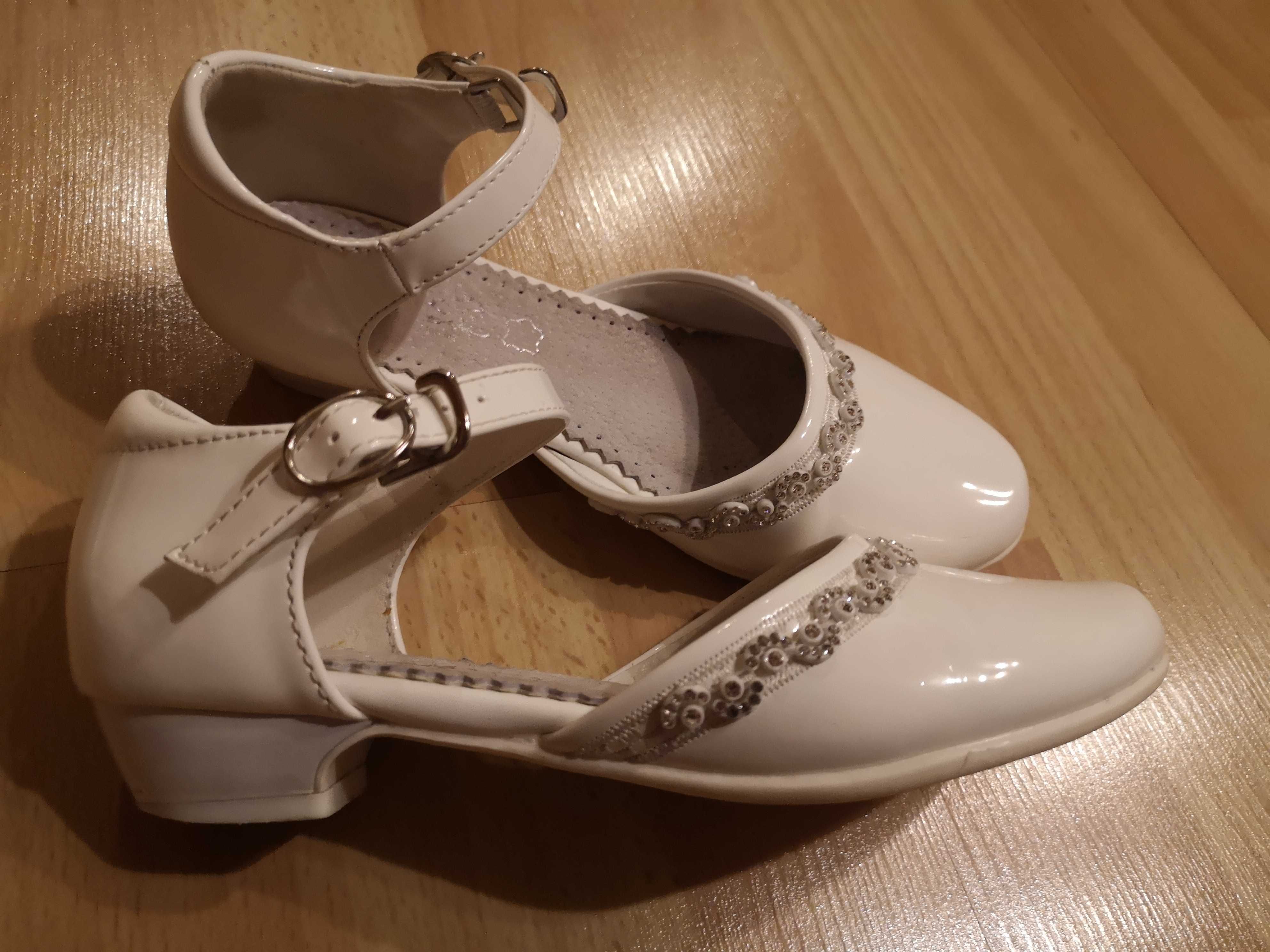 Buty komunijne białe lakierki dla dziewczynki, 32