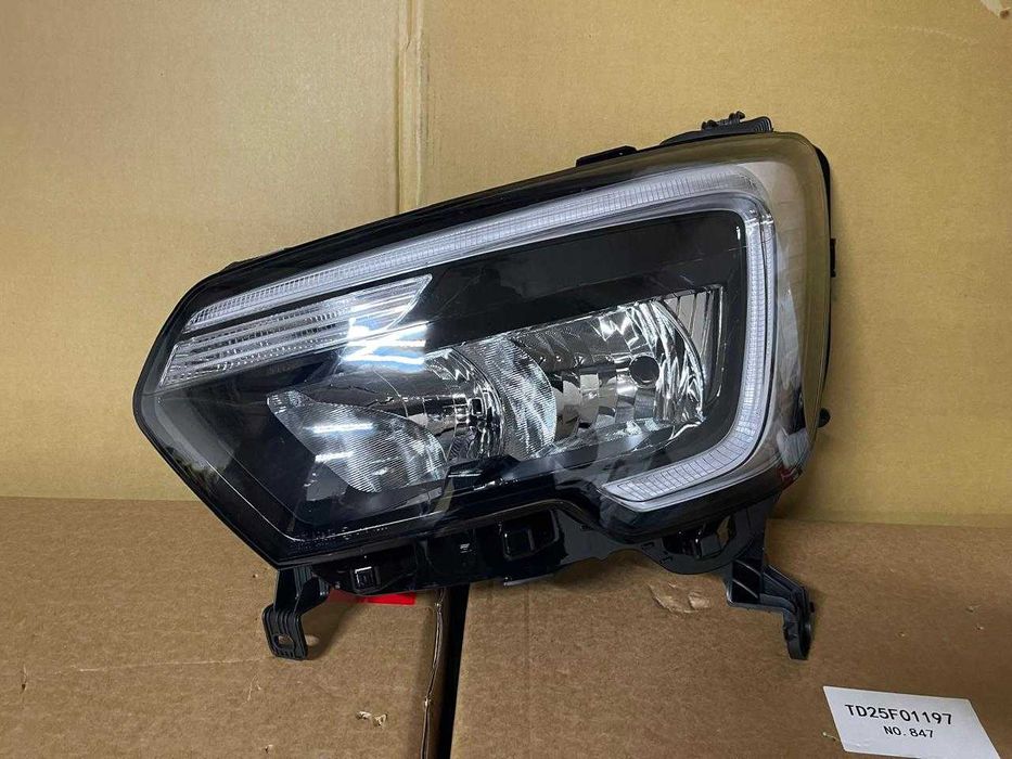 Фара передня ліва Рено МАСТЕР MASTER III 19-24р