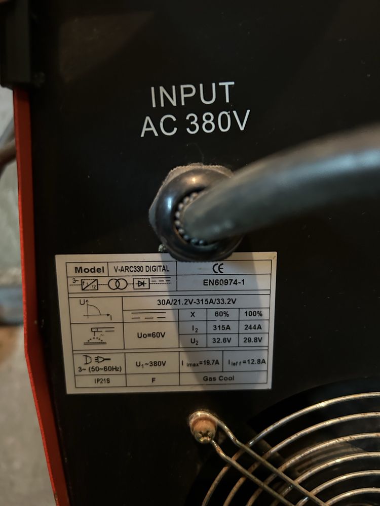 Spawarka Ideal Inverter V-ARC 330 Digital