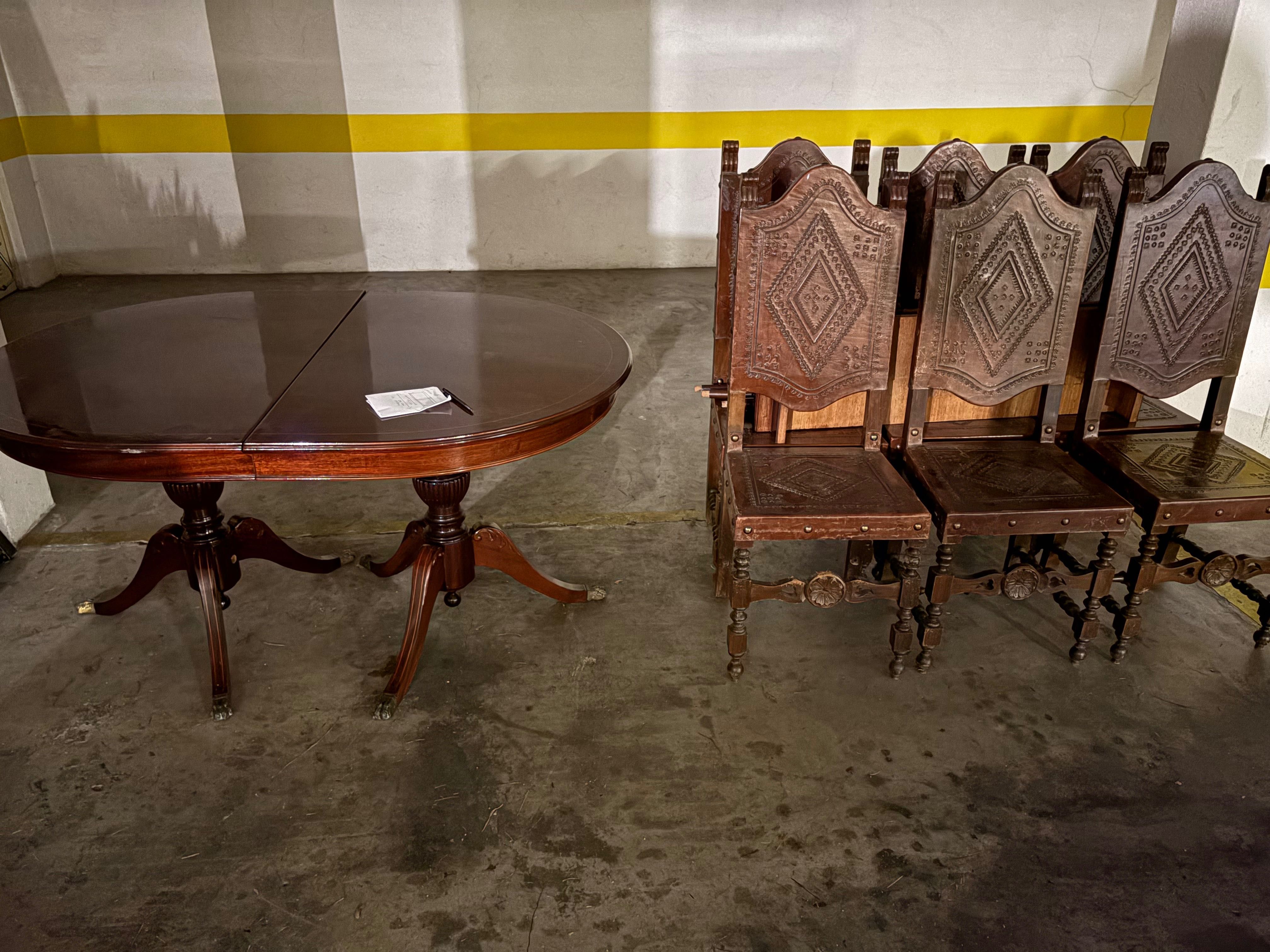 Mesa de Madeira extensível em excelente estado.