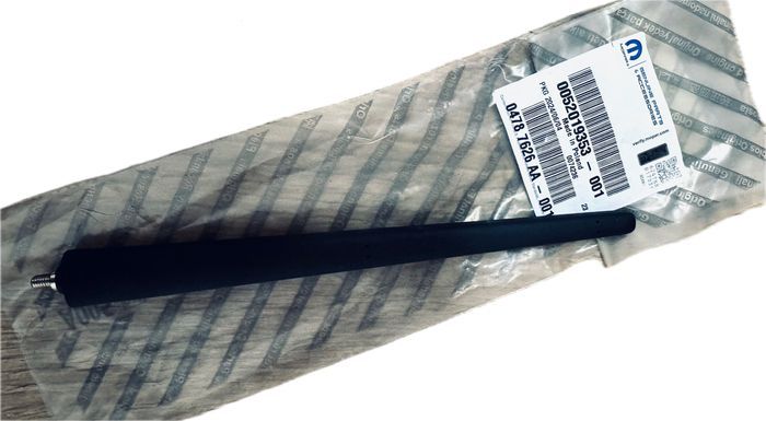 Antena, bat anteny oryginał Fiat 500  Alfa Mito Giulietta 5 MM