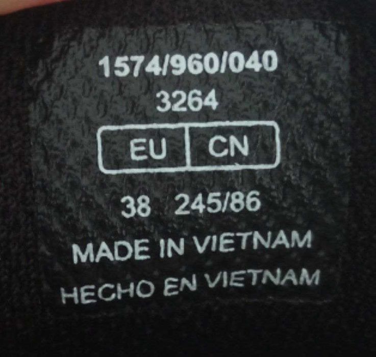 Kobieta Bershka Buty Sportowe Na Podeszwie Czarny Dansemanin