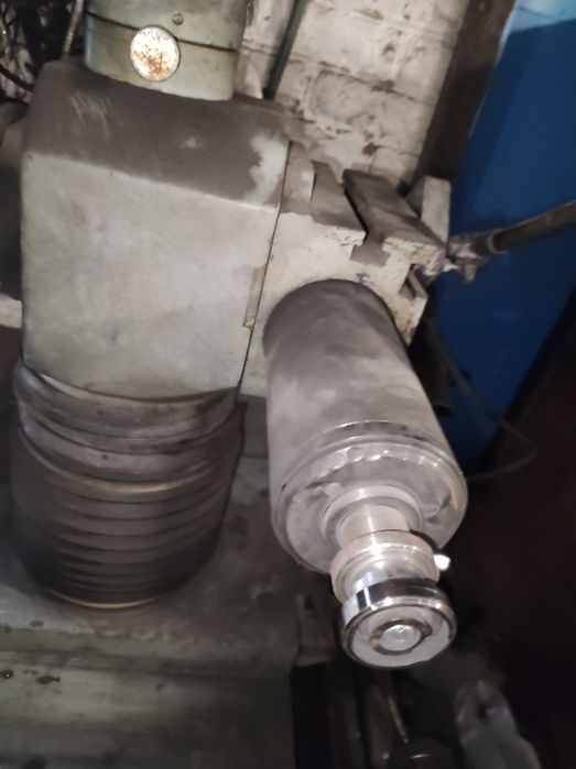 Універсально-заточний верстат