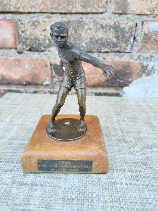 Statuetka sportowa- Poznań 1940- unikatowa pamiątka historyczna