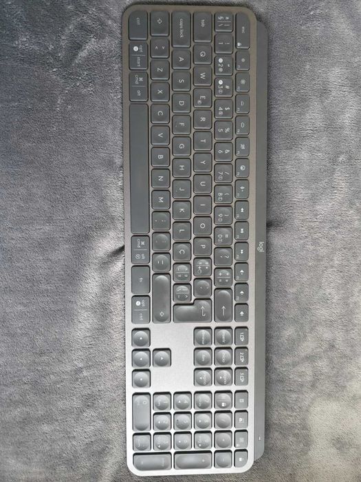 Teclado Logitech MX Keys