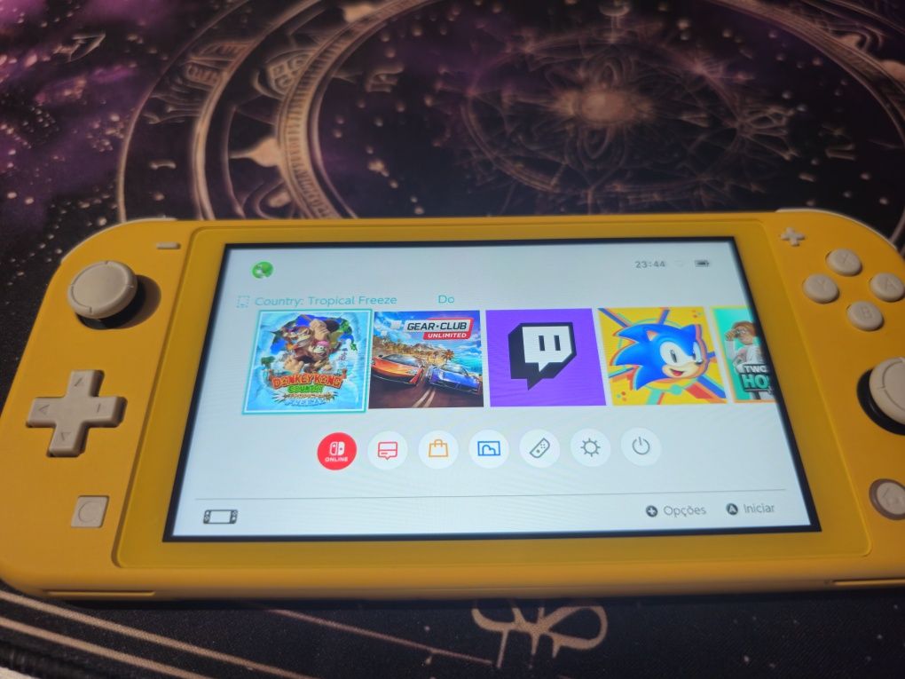 Nintendo switch lite 32gb