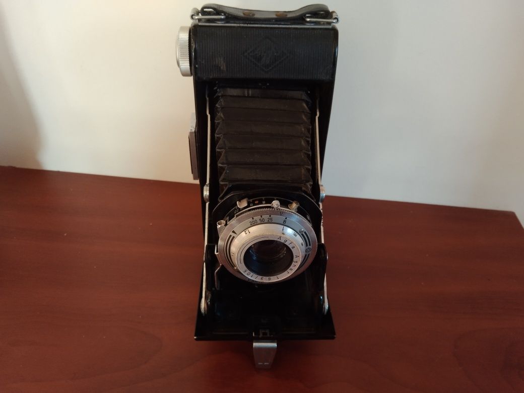 Stary aparat fotograficzny AGFA