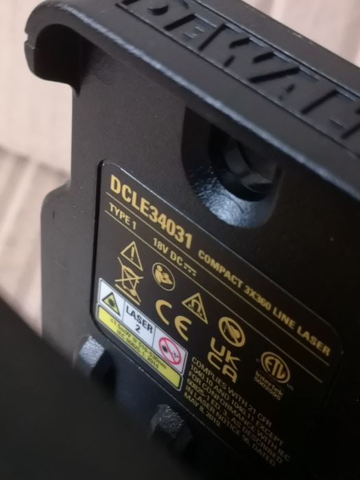 Dewalt DCLE34031 niwelator laserowy laser poziomica 360 zielona wiązka