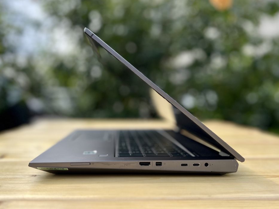 Ноутбук HP ZBook Fury 17 G7/RTX 3000 6GB/i7-10850H/32GB/512GB/17.3"FHD