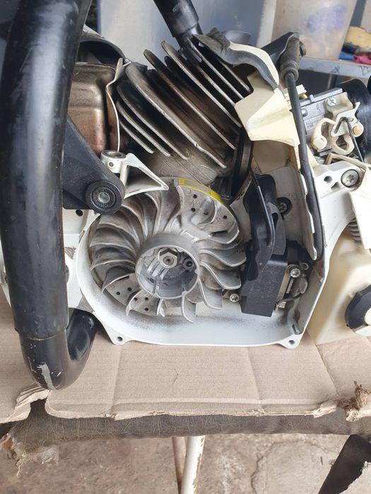 Продам бензопилу Stihl 462