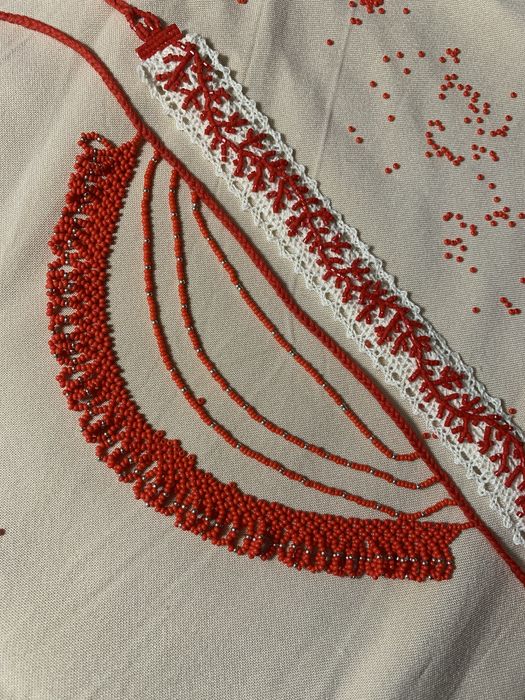 Чокер з бісеру, прикраса