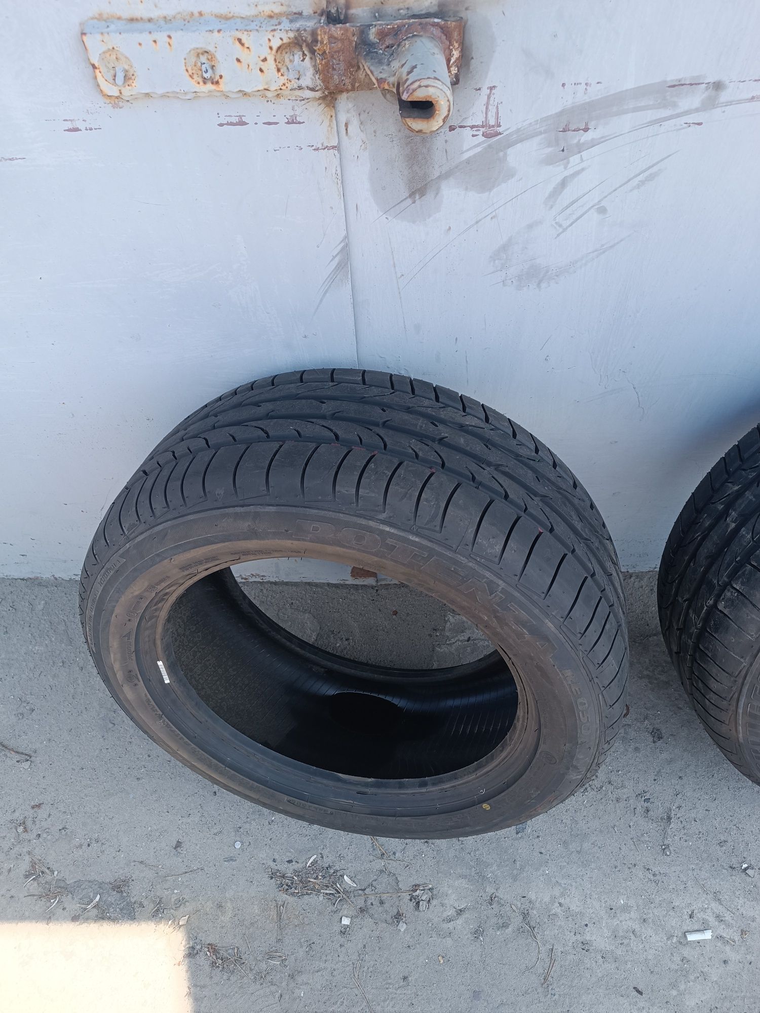 Продам резину Bridgestone рotenza 245 50 17