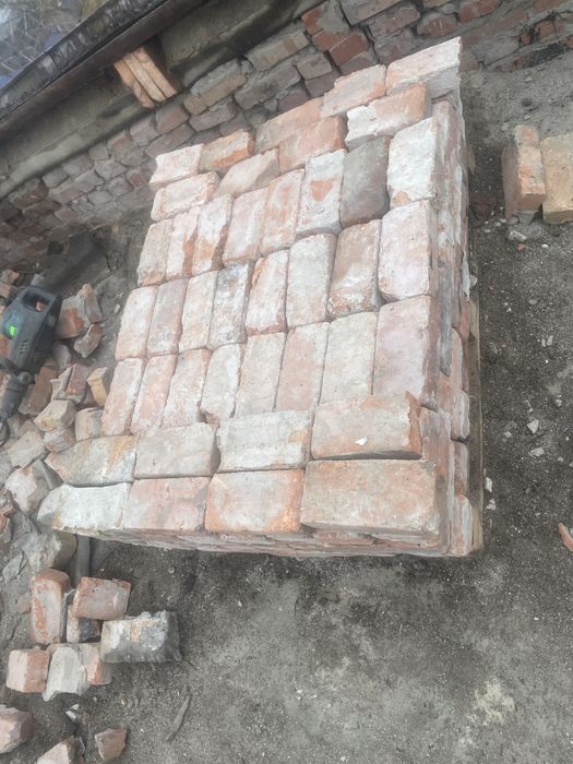 Кирпич красный бу