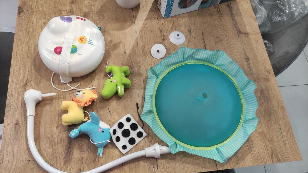 Fisher-Price Karuzelka Z Projektorem Cudowna Planeta N8849