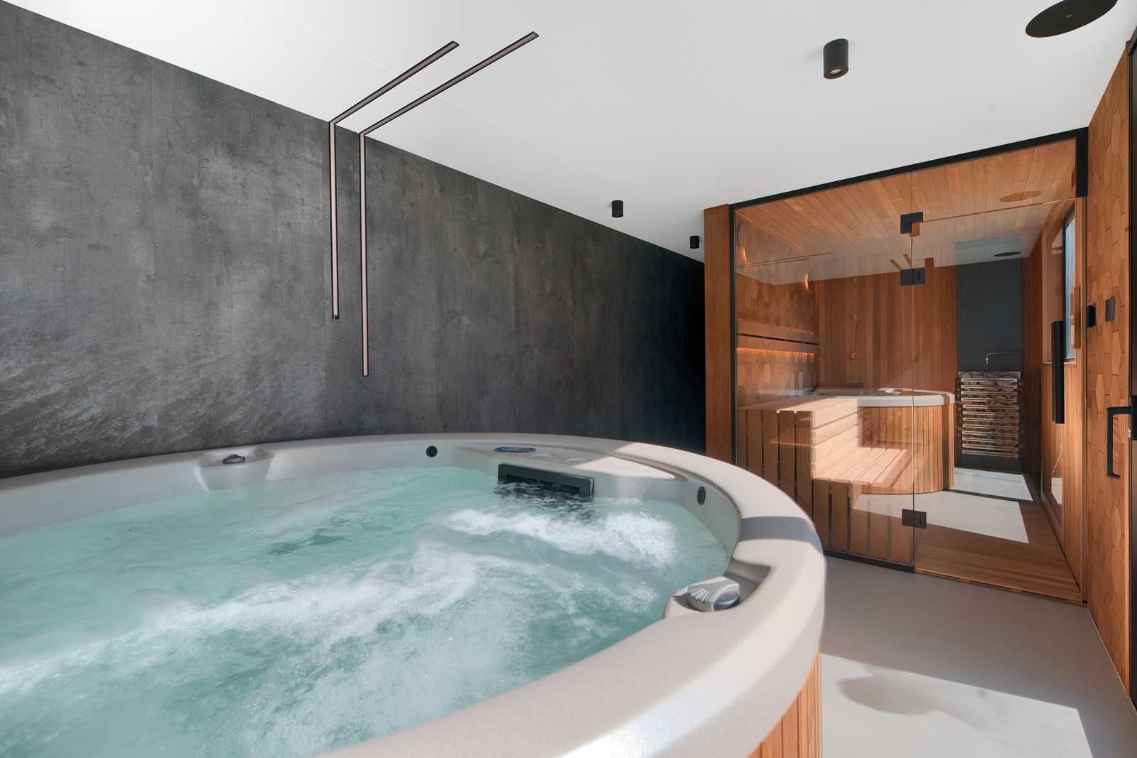 Sauna ogrodowa z jacuzzi - wysoki standard!