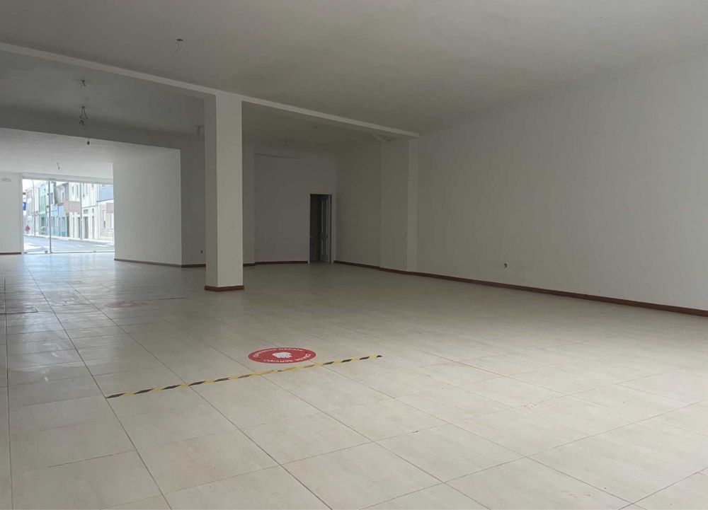 200m2 para Restauração, Comércio ou Serviços