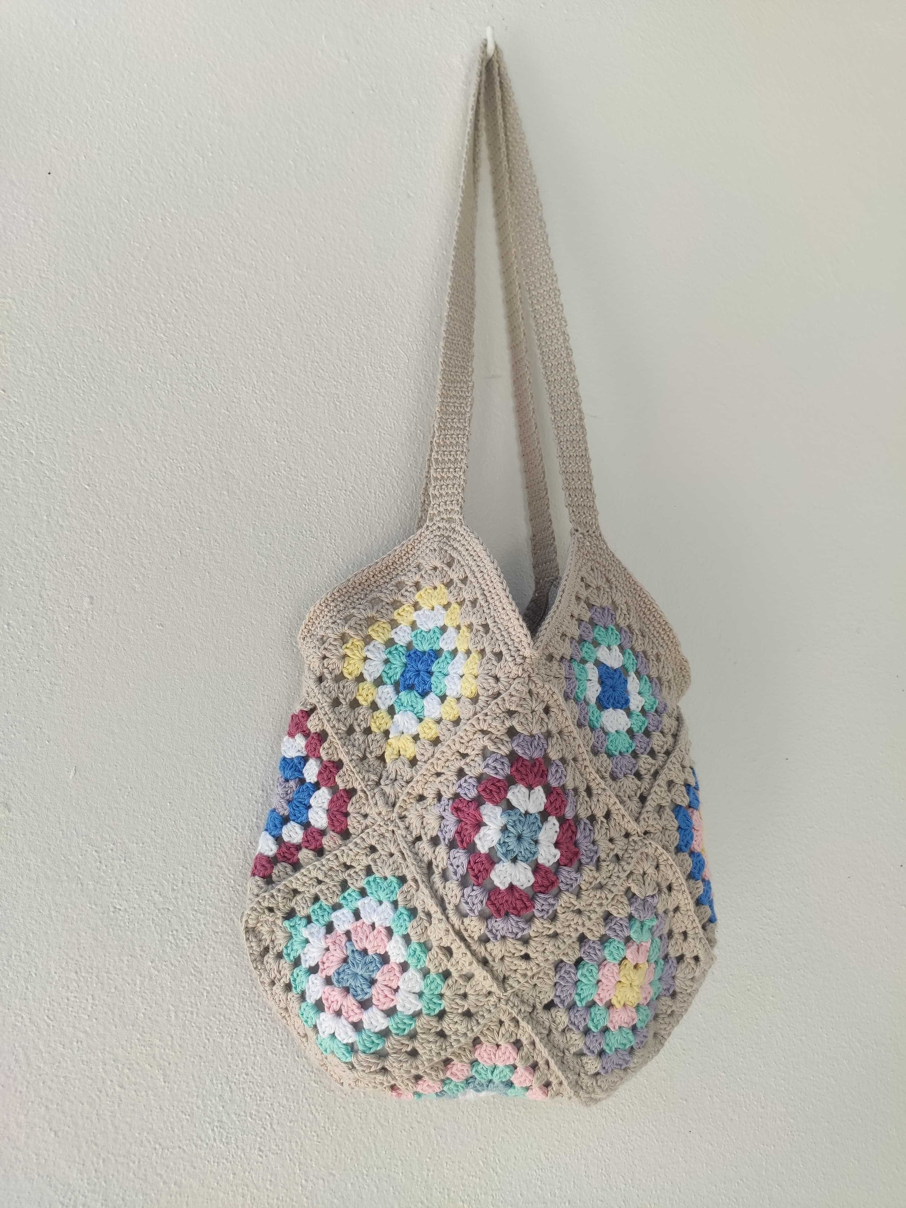 Saco em tricot, forrado com bolso