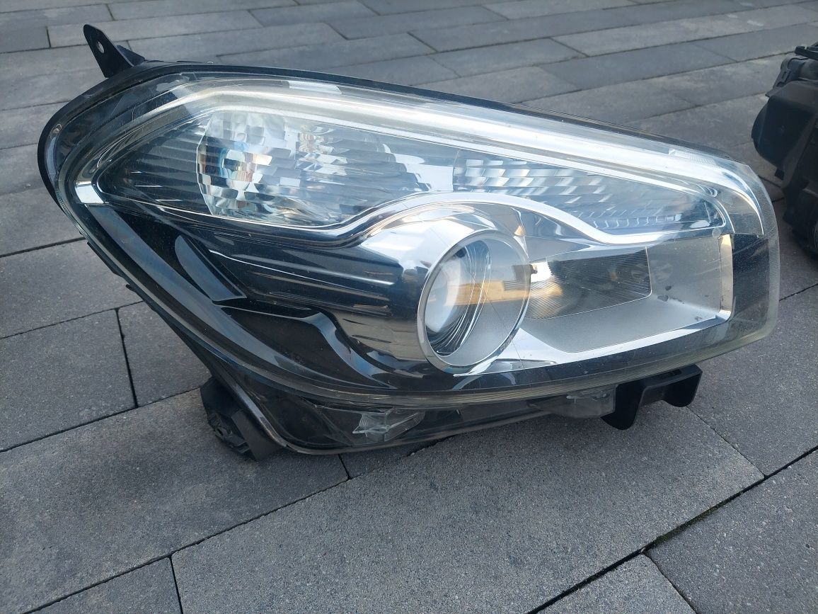 Reflektor lampa przód prawa lewa /europejska/ Nissan qashqai j10 lift