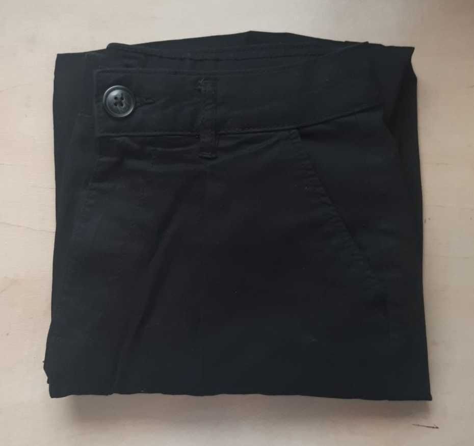 Czarne spodnie z house