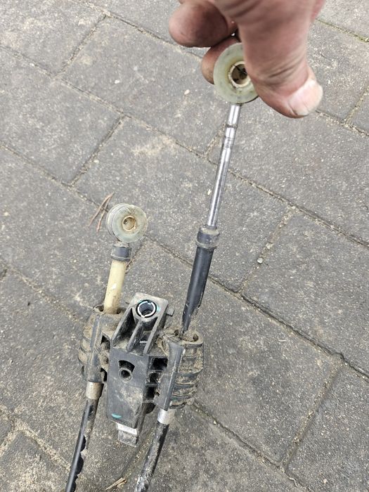 Lewarek galka linki zmiany biegów Opel Corsa F 1.2