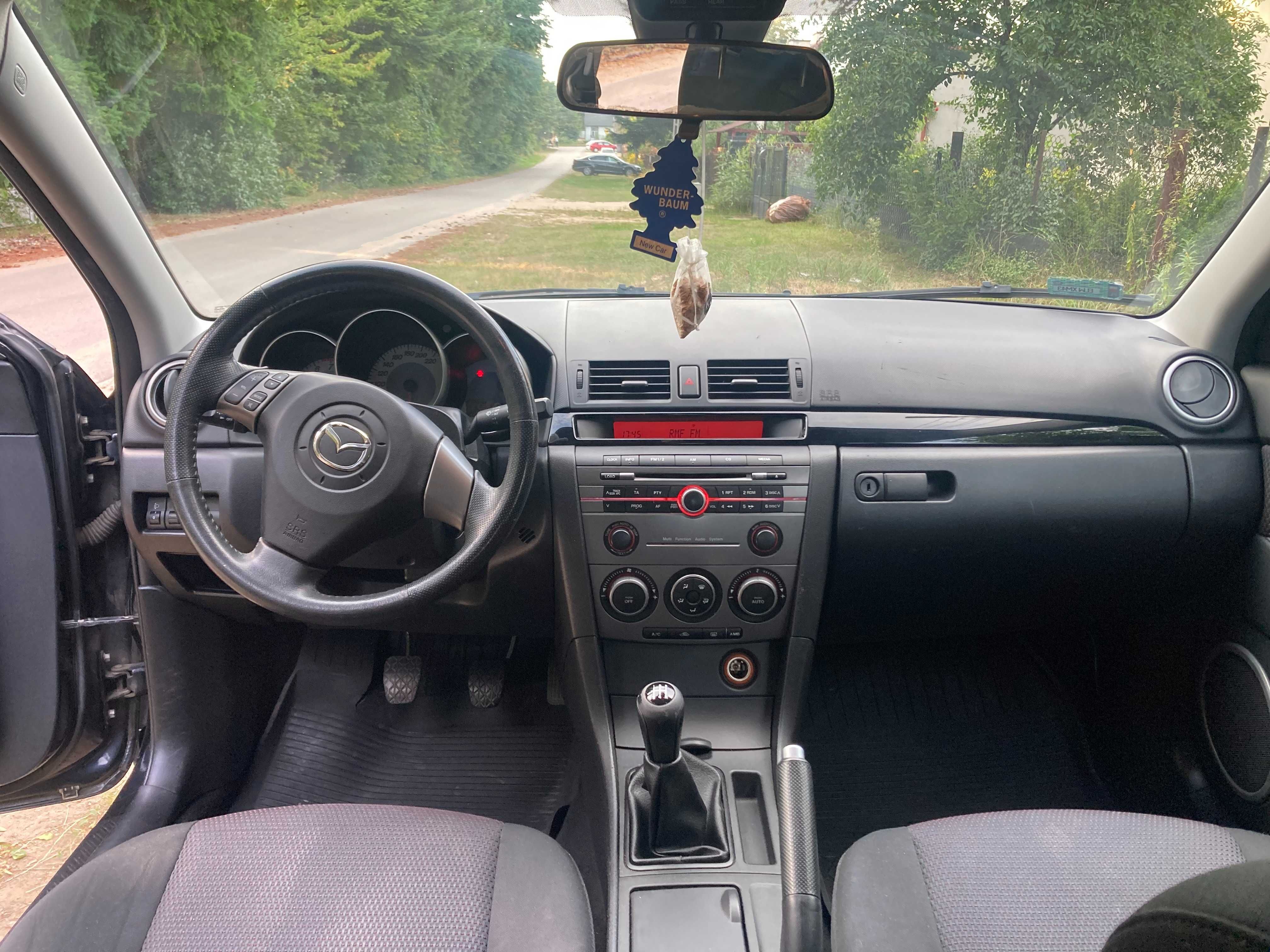 Mazda 3 benzyna 1.6 2007 r. klima, opony zimowe
