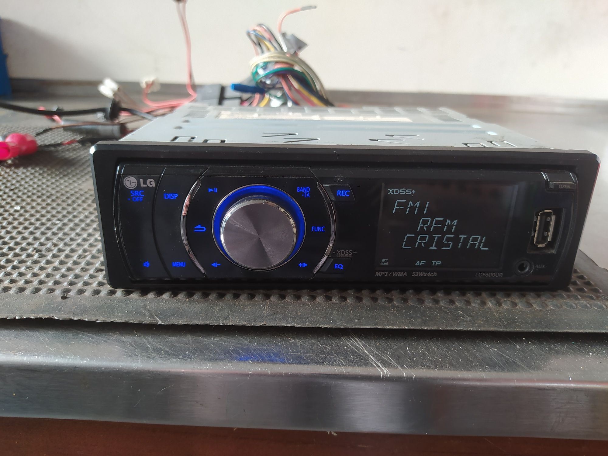 Auto rádio " LG '