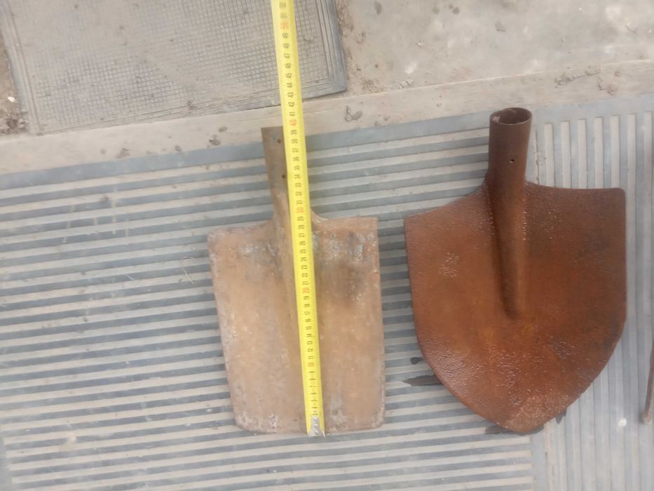 Вила картопляні ,граблі,лопати