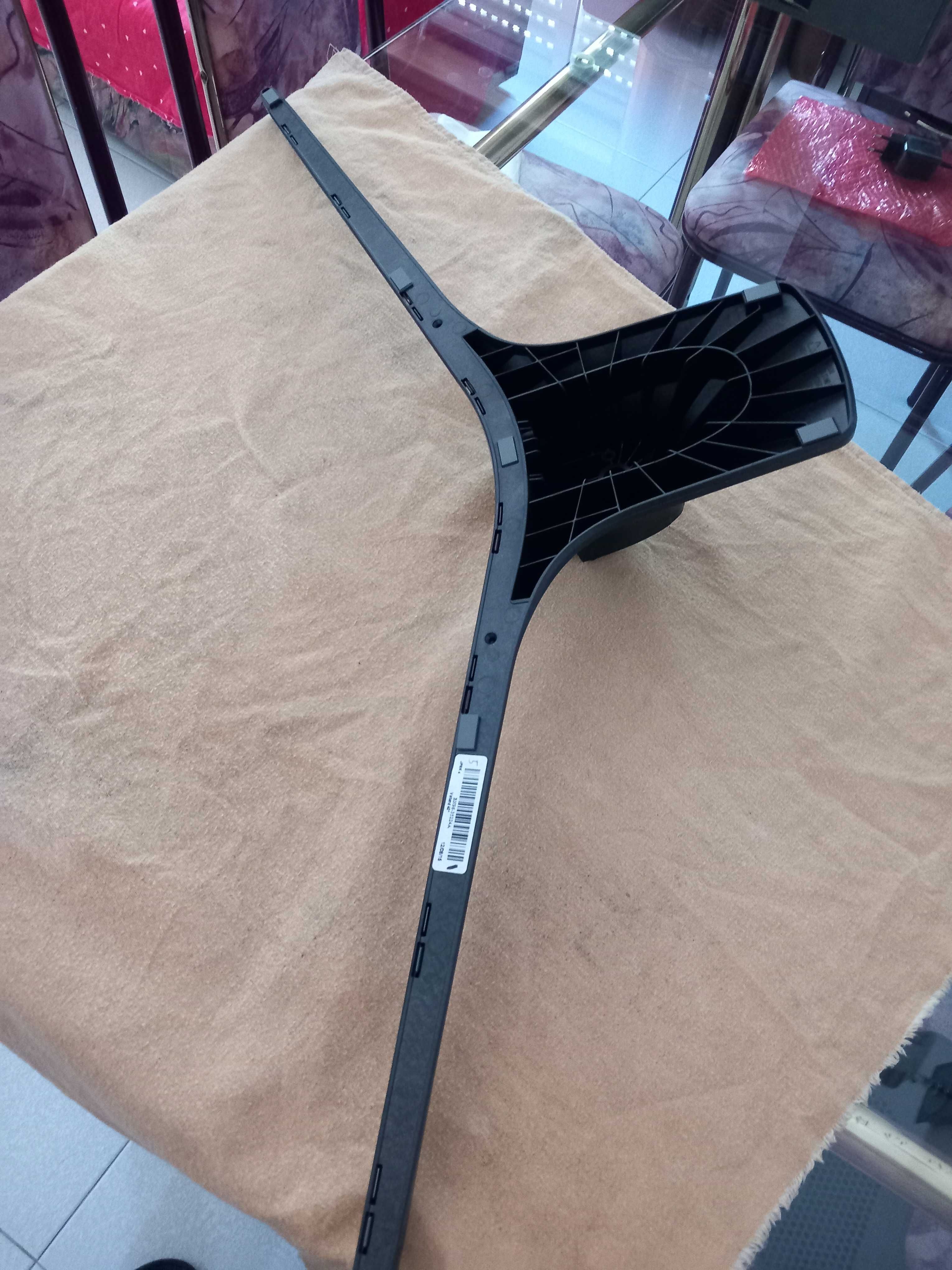 Pé-Base para Televisão (LCD)