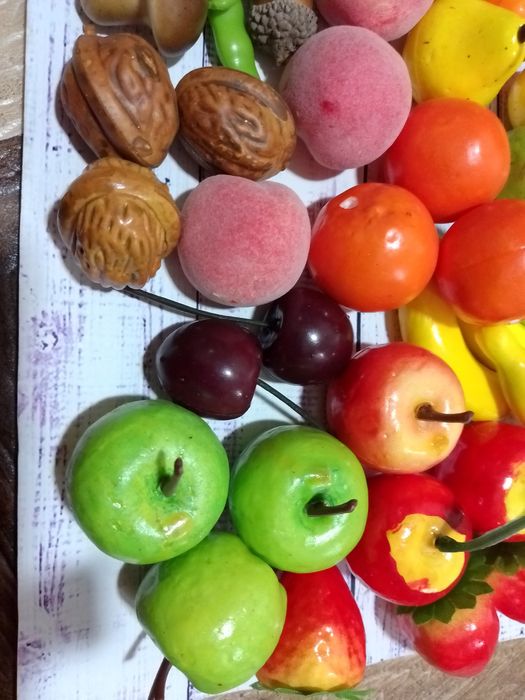 Муляжи фруктов и ягод, виноград, мандарин