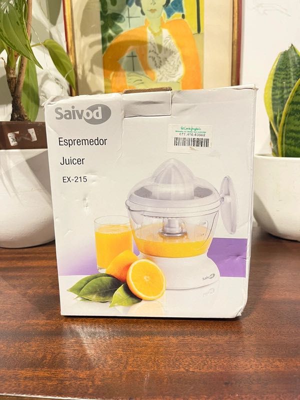 Espremedor de citrinos Saivod Novo- Saivod citrus juicer