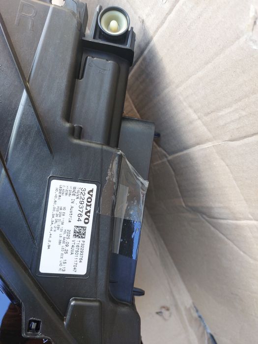 Farol volvo xc40 led 2023